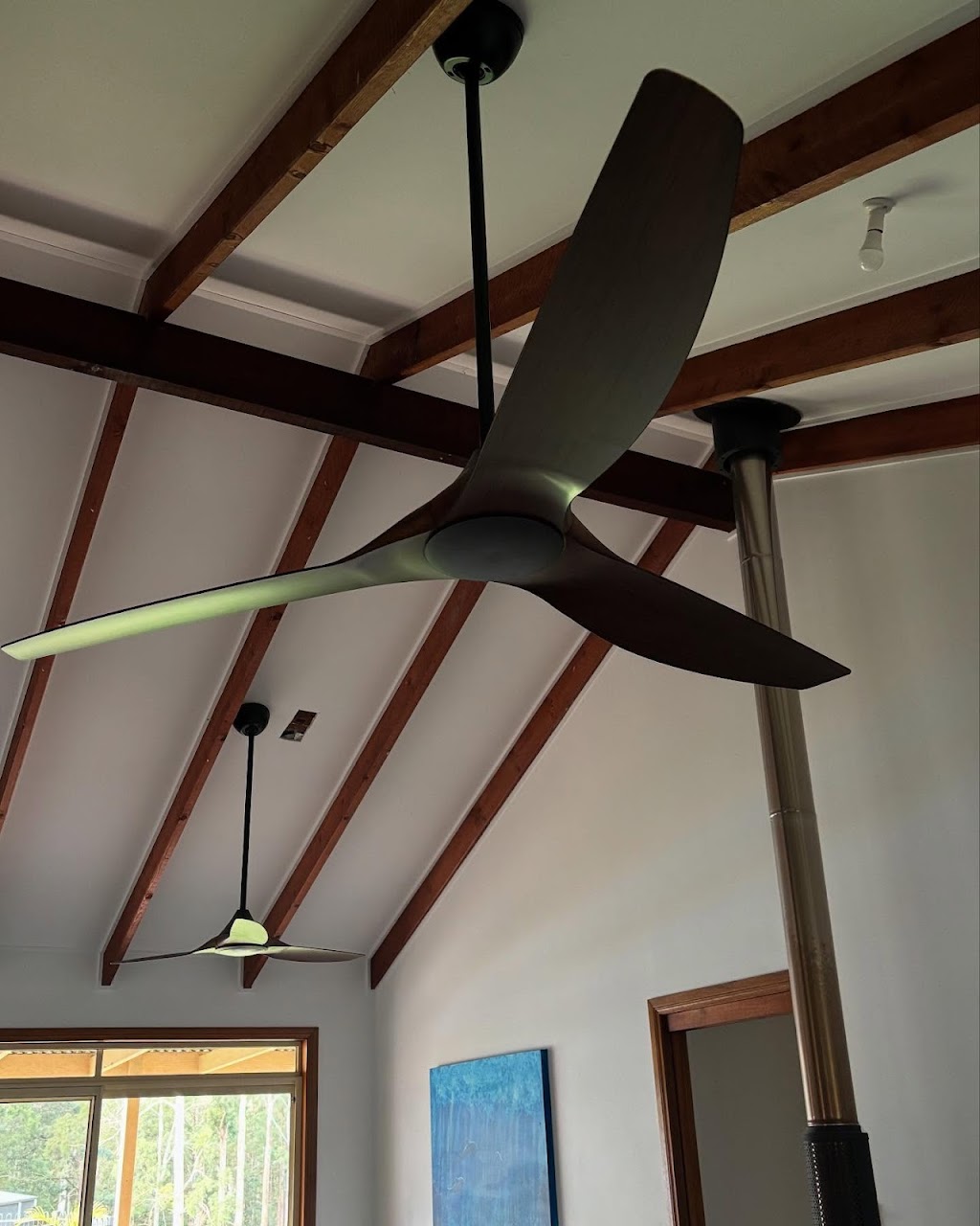 Astro Electrical Contractors | 17 Somervale Rd, Sandy Beach NSW 2456, Australia | Phone: 0481 789 689