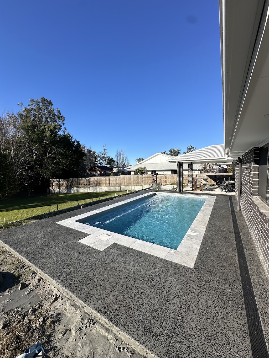 East-Crete | 119 Sippel Dr, Woodford QLD 4514, Australia | Phone: 0432 662 473