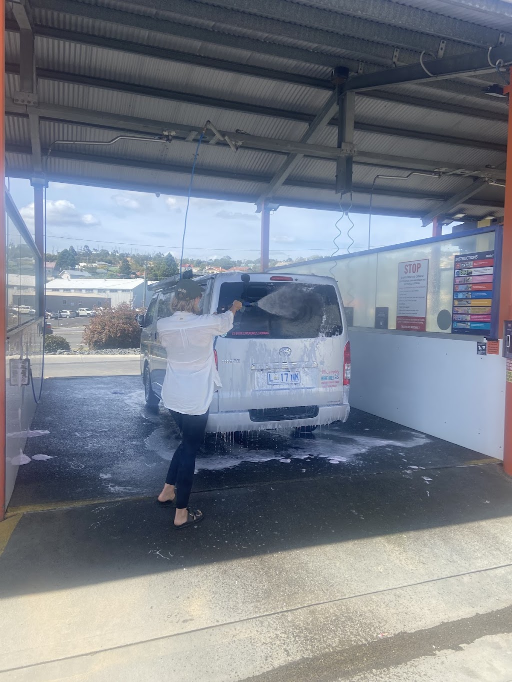 Karwosh | 117 Central Ave, Derwent Park TAS 7009, Australia | Phone: (03) 6272 4666