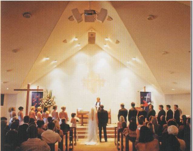 Terrigal Uniting Church | church | 380 Terrigal Dr, Terrigal NSW 2260, Australia | 0243851248 OR +61 2 4385 1248