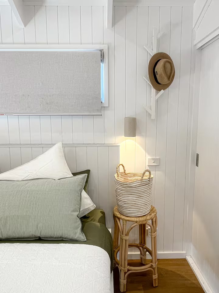 Banjos Cabin Gippsland B&B | 1177 Heyfield-Seaton Rd, Seaton VIC 3858, Australia | Phone: 0411 524 227