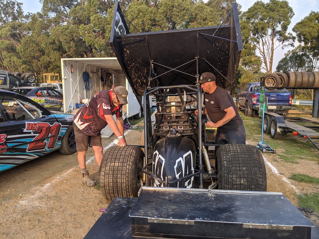 Redline Raceway |  | 569 Yankee Flat Rd, Buninyong VIC 3357, Australia | 0418399917 OR +61 418 399 917