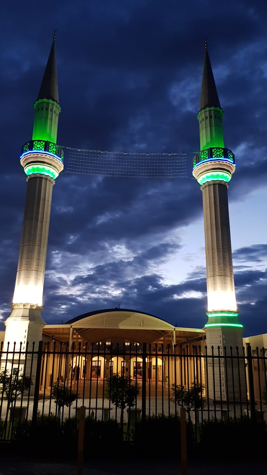 AISA Mosque | mosque | 15 Hudson Circuit, Meadow Heights VIC 3048, Australia