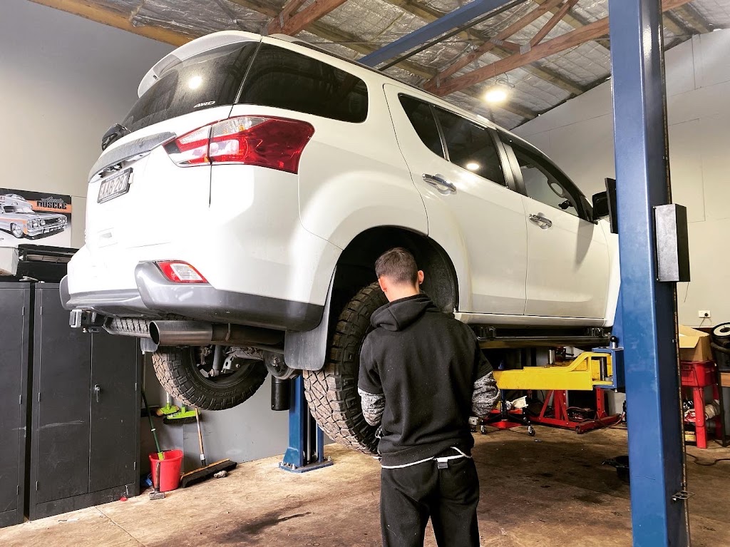Exclusive Automotive | 65 Smith Rd, Oakville NSW 2765, Australia | Phone: (02) 4508 4246