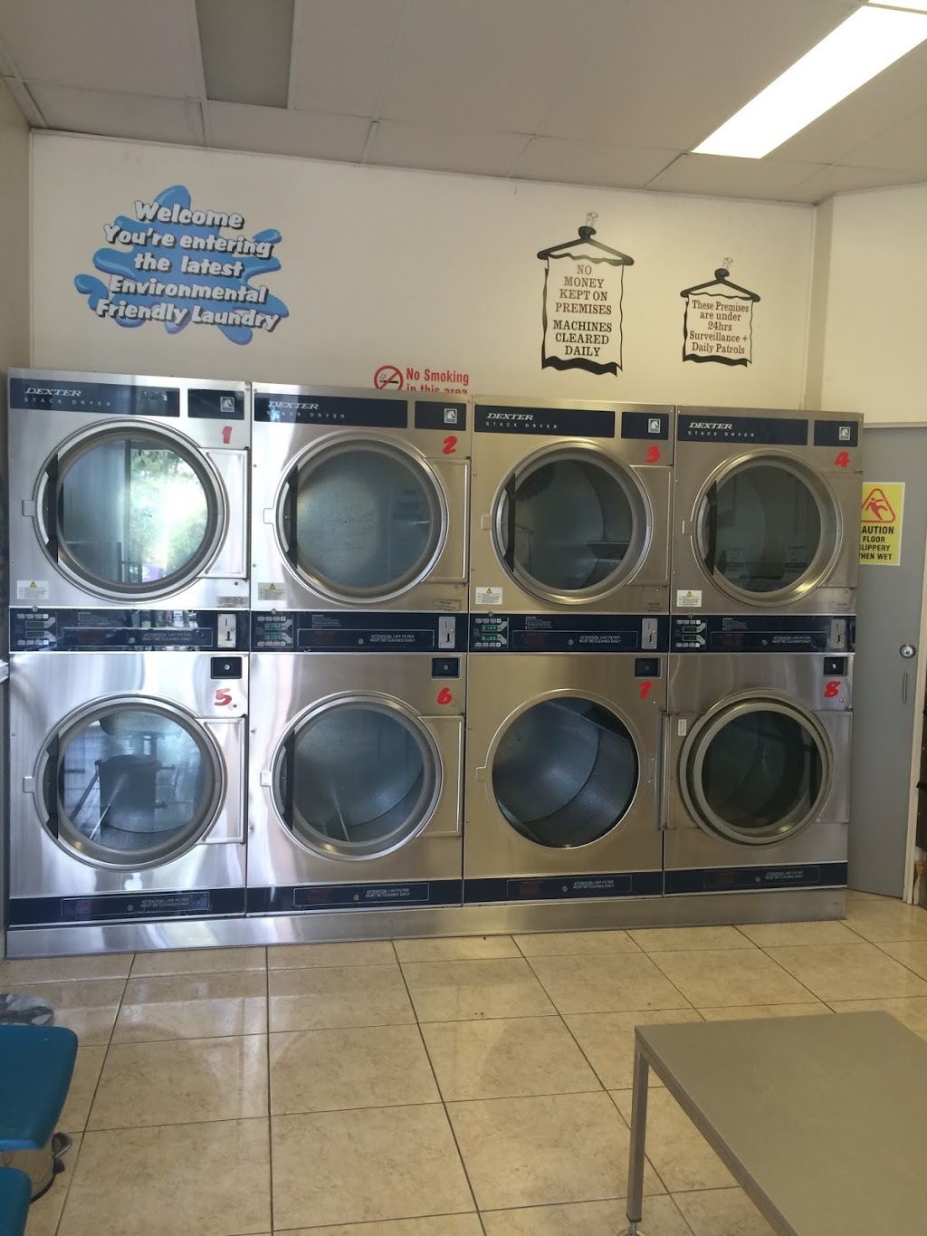 Gumdale Laundromat | laundry | 16a/696 New Cleveland Rd, Gumdale QLD 4154, Australia | 1300362233 OR +61 1300 362 233