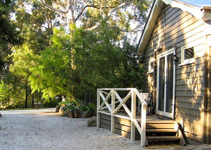 Mirkwood Forest Self-contained Spa Cottages | lodging | 1671 Mount Macedon Rd, Woodend VIC 3442, Australia | 0354274983 OR +61 3 5427 4983
