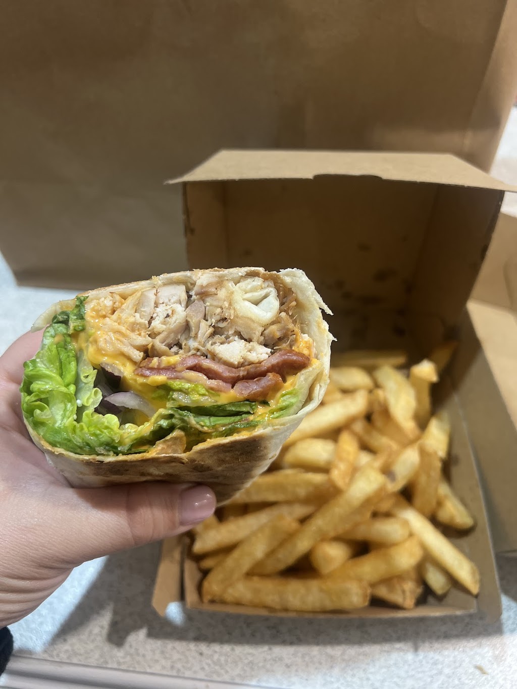 Bellas Chargrill Chicken | 90 Glenmore Ridge Dr, Glenmore Park NSW 2745, Australia | Phone: 0456 052 897