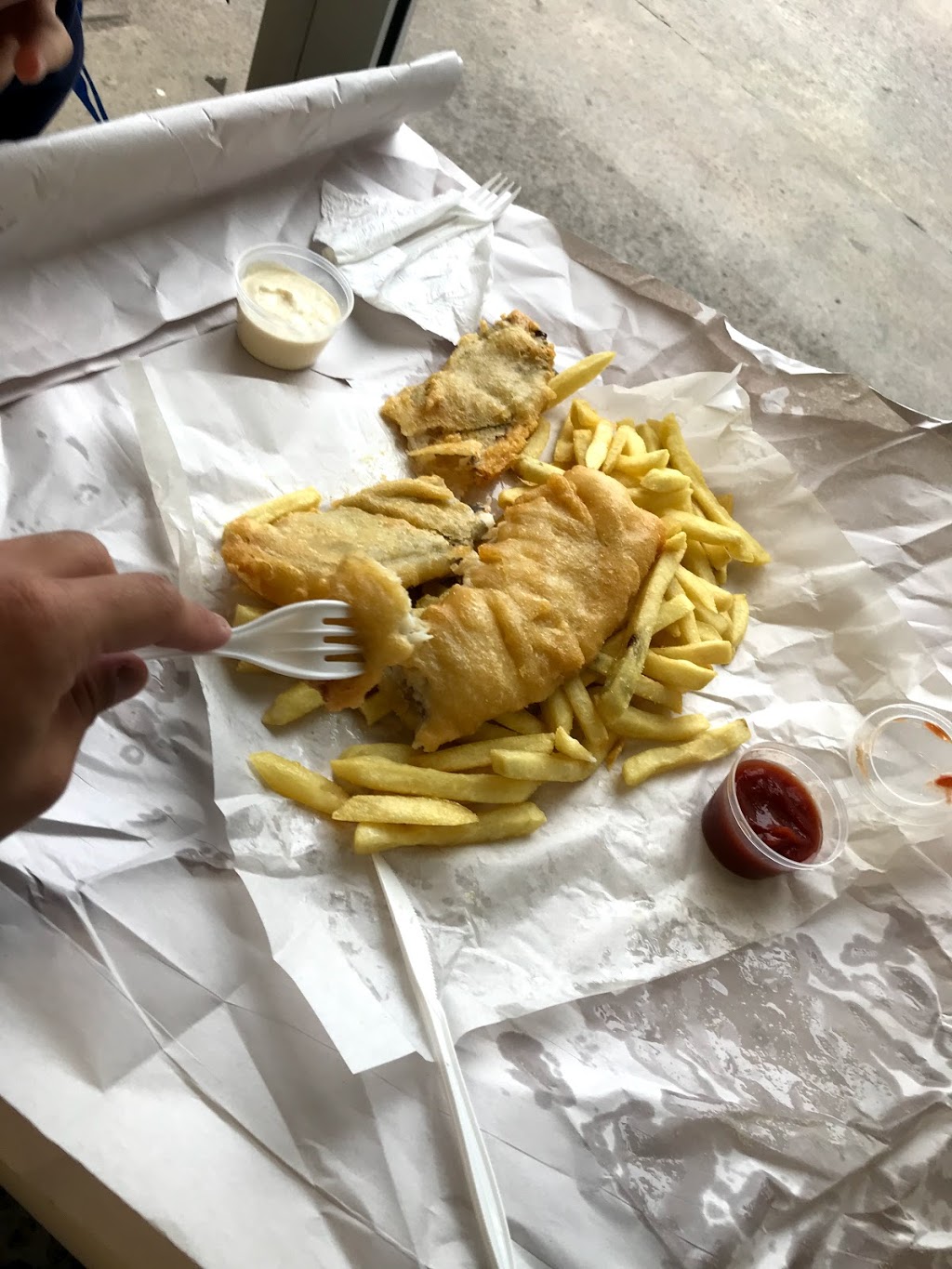 Frying Nemo Fish & Chips | meal takeaway | 32 Lord St, Port Campbell VIC 3269, Australia | 0355986411 OR +61 3 5598 6411