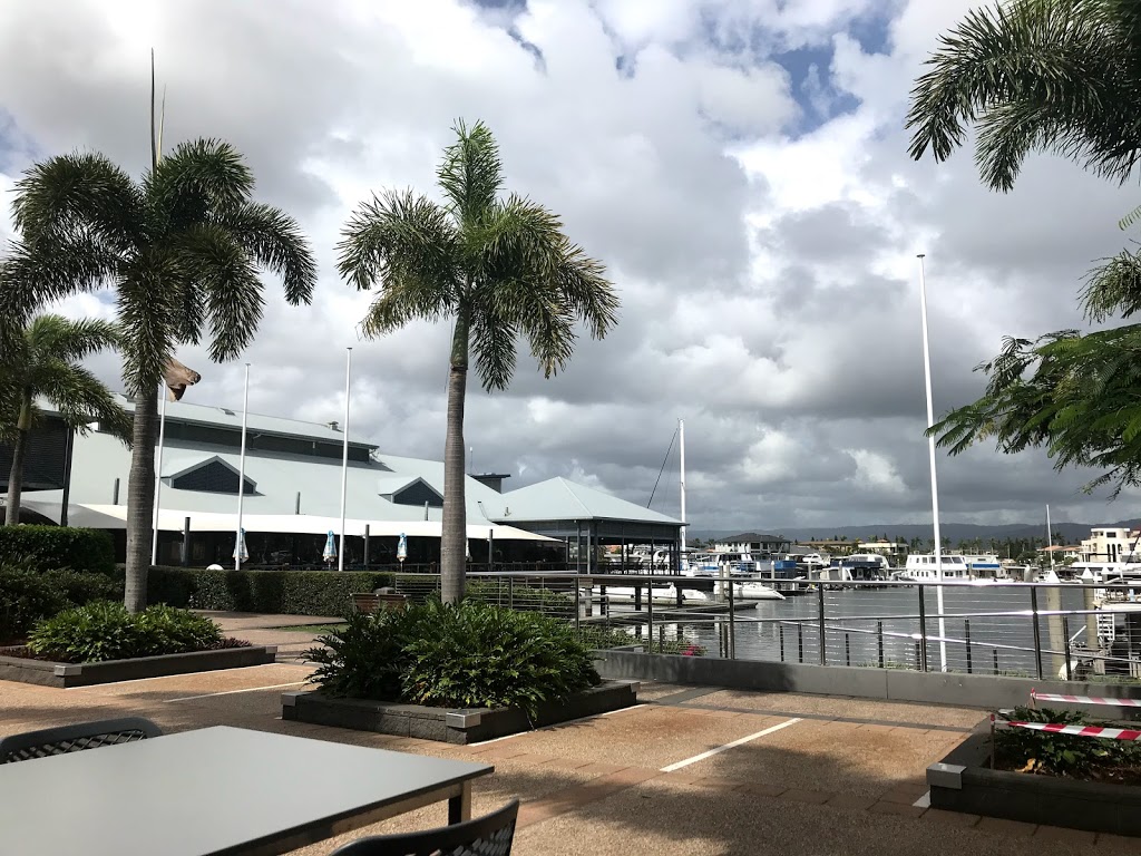 Long Leaf Café - Hope Island QLD 4212, Australia