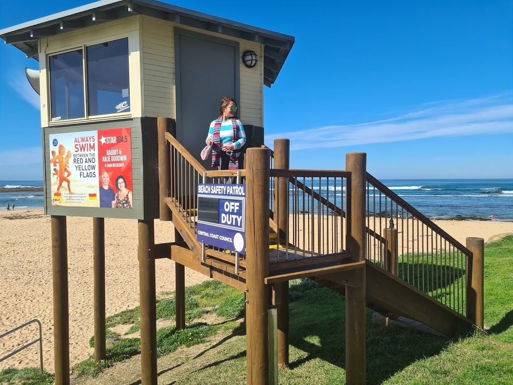 Toowoon Bay Surf Life Saving Club |  | 160 Bay Rd, Toowoon Bay NSW 2261, Australia | 0243322411 OR +61 2 4332 2411