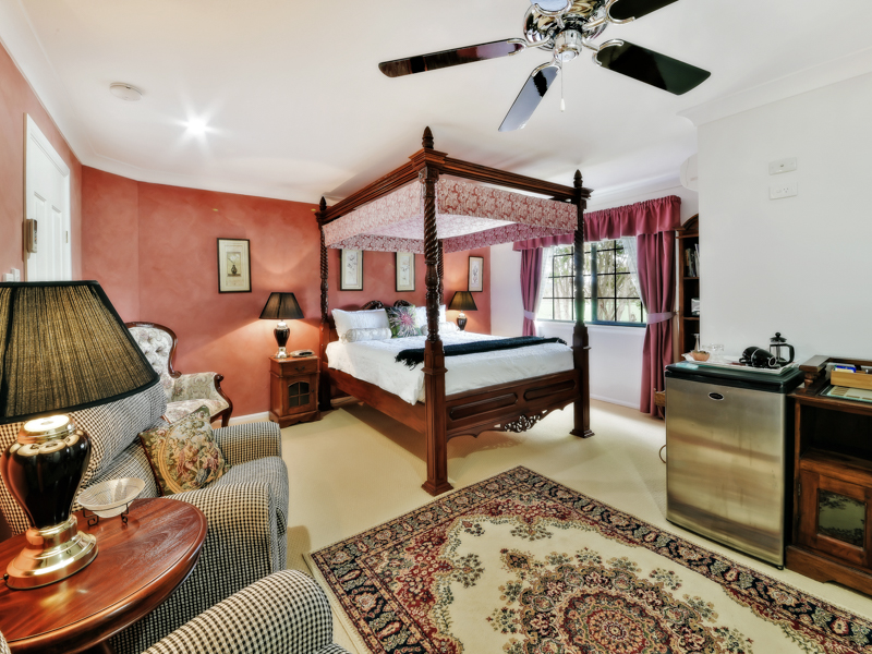Mount Mee Country Inn | lodging | 239 Robinson Rd, Mount Mee QLD 4521, Australia | 0754982364 OR +61 7 5498 2364