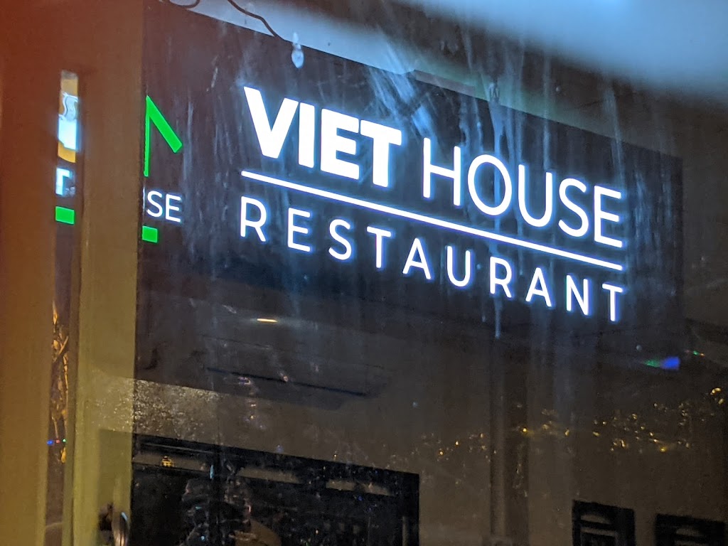 Viet House Restaurant | restaurant | 63 Landsborough Ave, Scarborough QLD 4020, Australia | 0720012902 OR +61 7 2001 2902