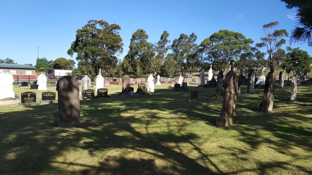 St Pauls Catholic Cemetery | cemetery | 251 Tongarra Rd, Albion Park NSW 2527, Australia