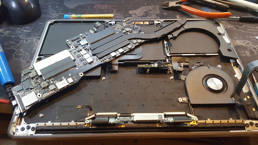 Juns Repairs Phone n Laptop in Adelaide | 222 Tapleys Hill Rd, Seaton SA 5023, Australia