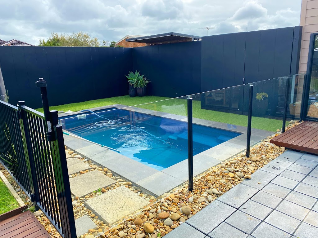 Crystal Clear Fencing | 3/67 Ghazeepore Rd, Waurn Ponds VIC 3216, Australia | Phone: 0423 045 231