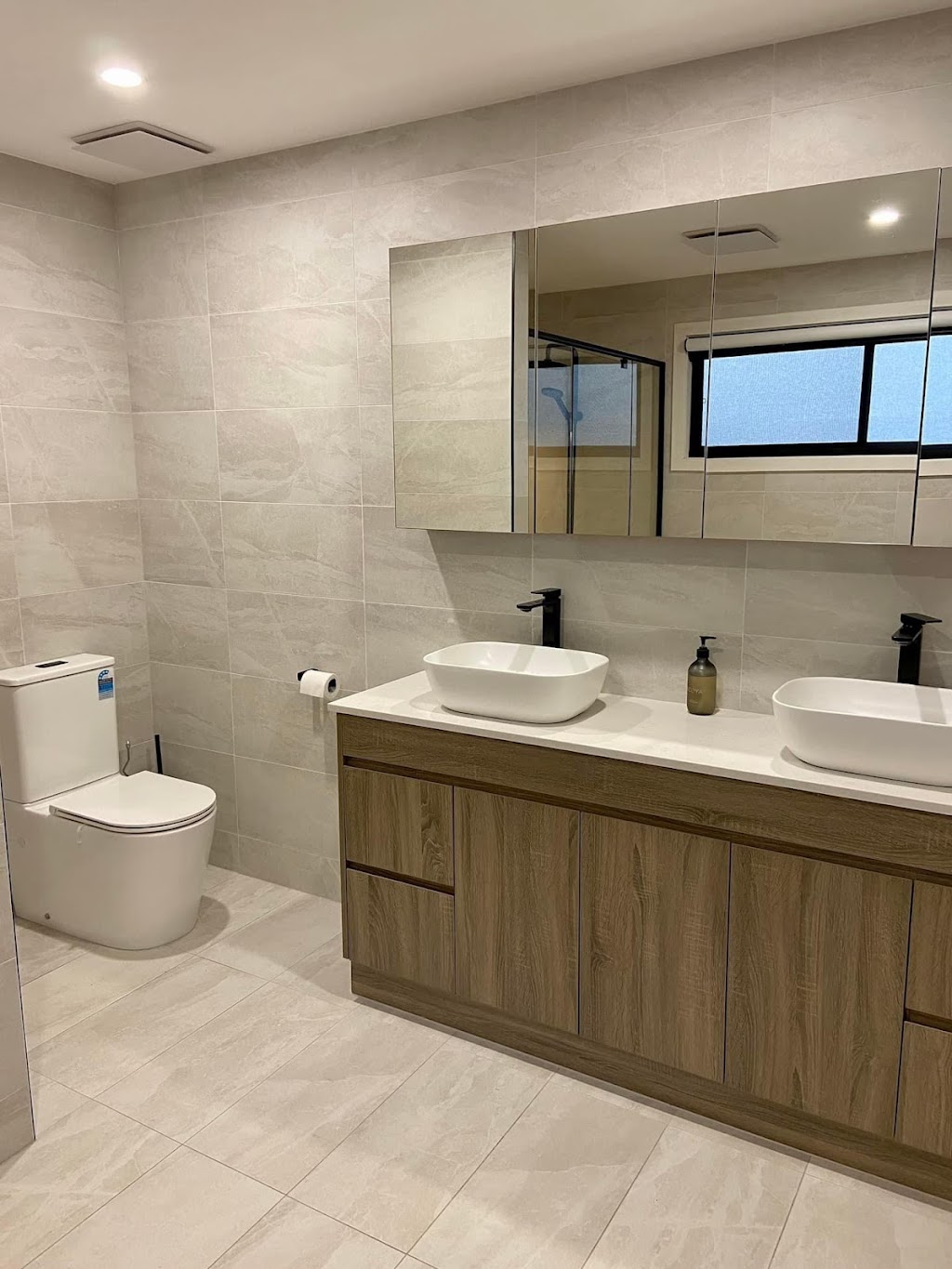 Build It Homes Pty.Ltd | Dianella Cres, Maudsland QLD 4210, Australia | Phone: 0430 008 523