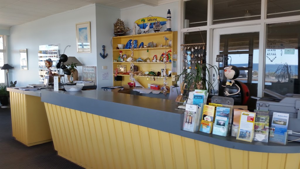 The Hollow Beach | restaurant | 135 Ocean Dr, Bunbury WA 6230, Australia | 0897982640 OR +61 8 9798 2640
