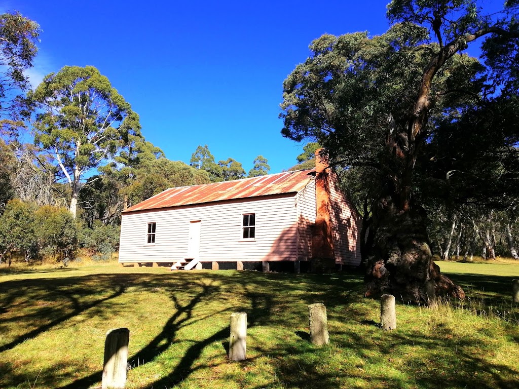 Long Plain Hut | Long Plain NSW 2629, Australia