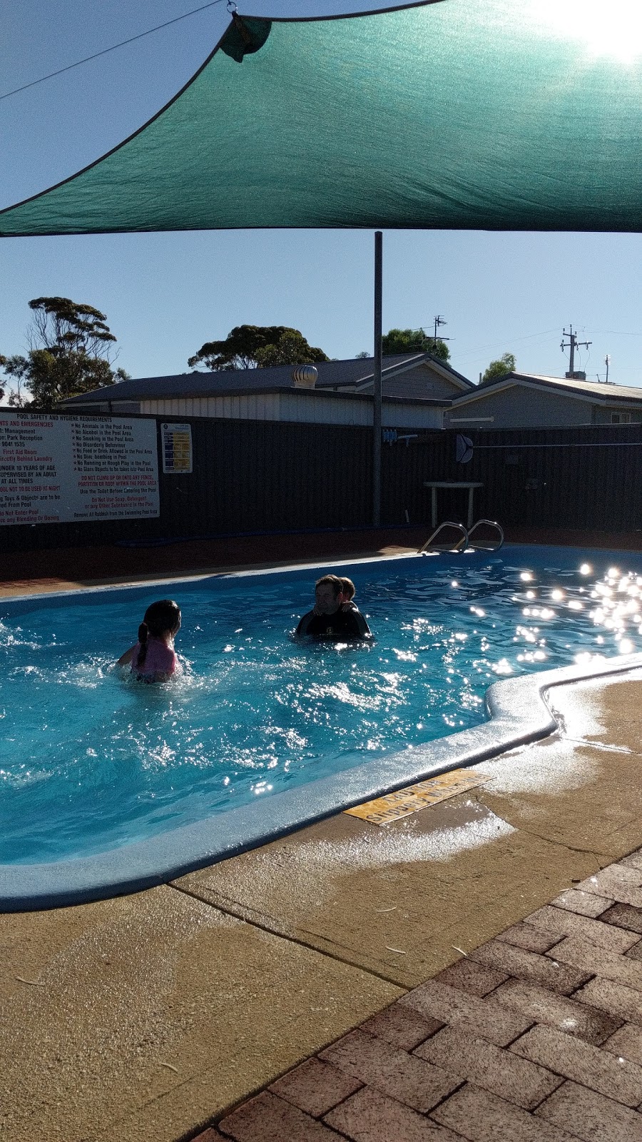 Merredin Tourist Park | rv park | 2 Oats Street, Merredin WA 6415, Australia | 0890411535 OR +61 8 9041 1535