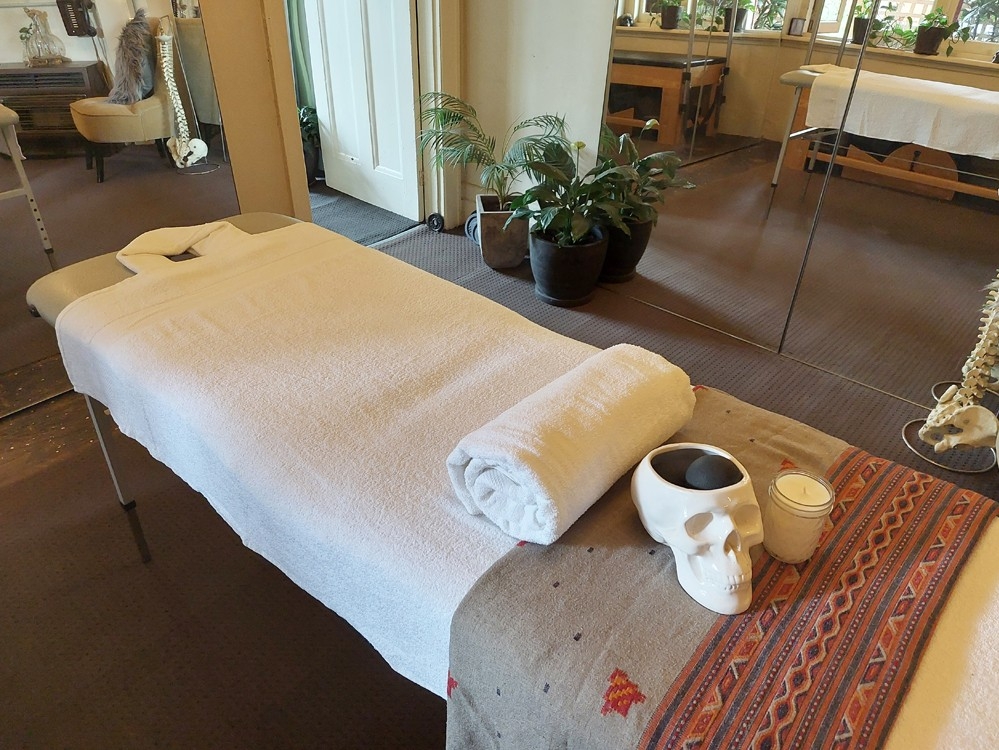 Myotone Balance Remedial Massage | 6/27 Hartpury Ave, Elwood VIC 3184, Australia | Phone: 0420 402 880