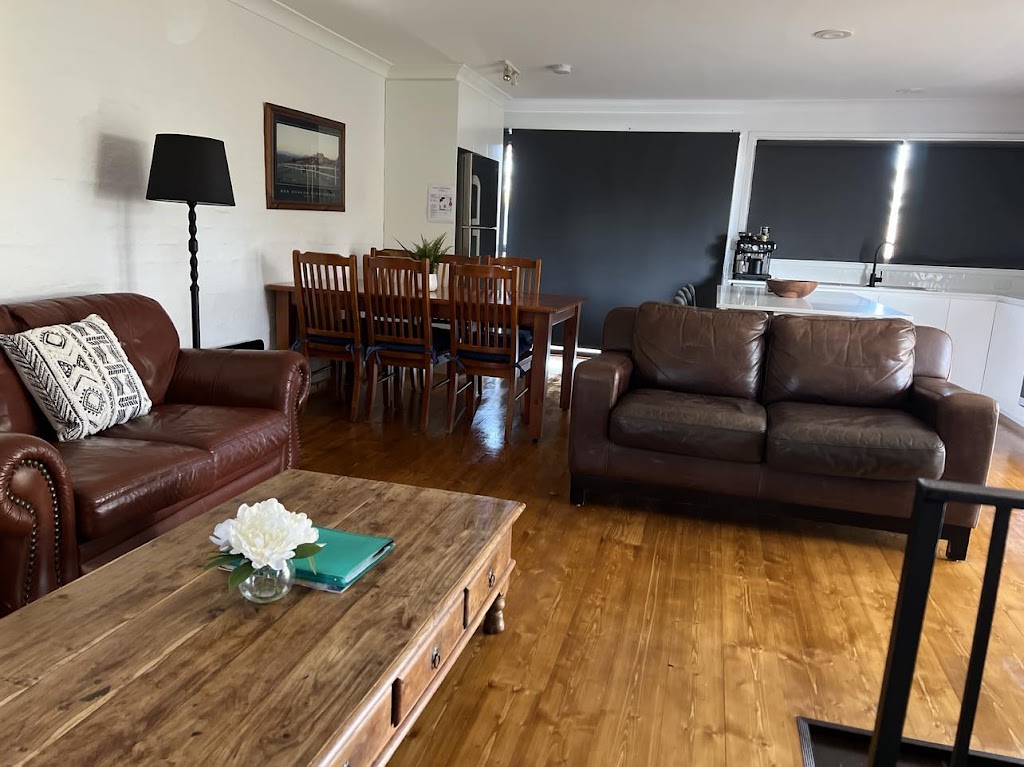 B & M SNOWY MOUNTAIN CLEANING SERVICES | NUGGETS CROSSING, 17 Townsend St, Jindabyne NSW 2627, Australia | Phone: 0458 514 133