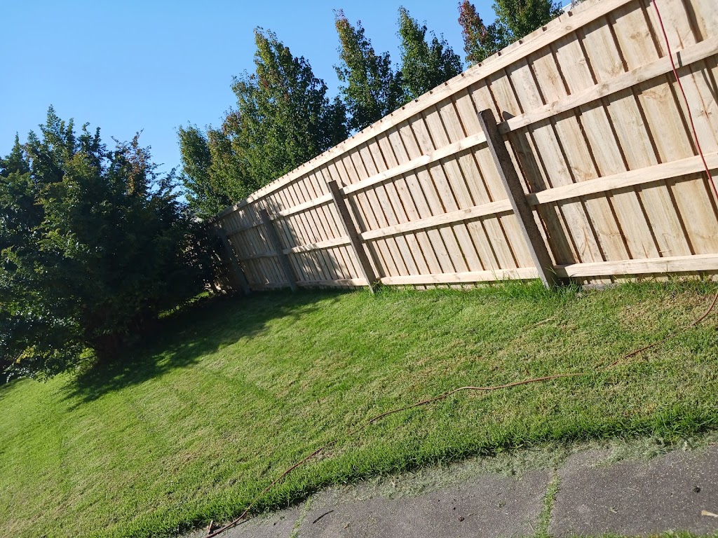 KDG fencing and maintenance | 1 Barry St, Moe VIC 3825, Australia | Phone: 0400 915 353