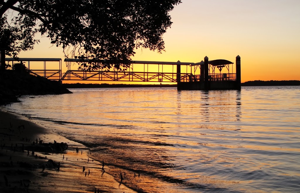 SeaLink Bay Islands Passenger Ferry |  | 8 Outlook Cres, Russell Island QLD 4184, Australia | 0734091145 OR +61 7 3409 1145