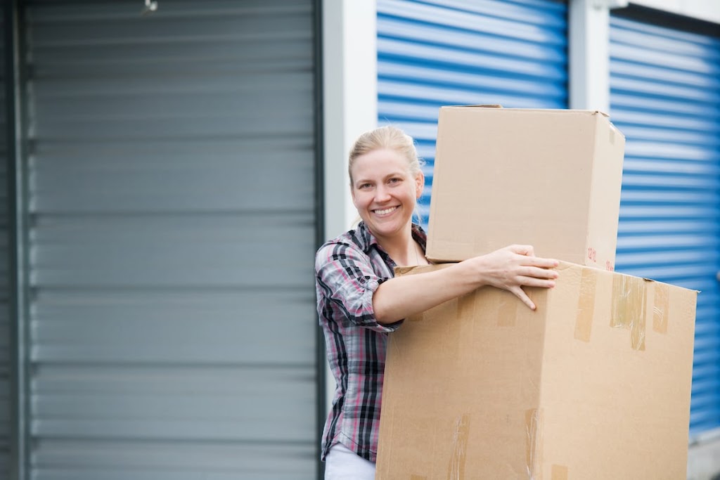 Storage Spot Gregory Hills | 23 Digitaria Dr, Gledswood Hills NSW 2557, Australia | Phone: (02) 7257 7007