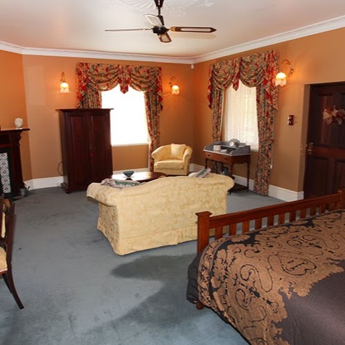 Innkeepers House | 21064 S Western Hwy, Mullalyup WA 6252, Australia | Phone: (08) 9764 1138