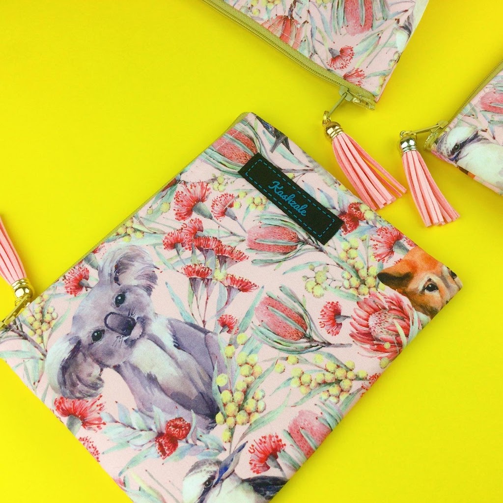 Kashzale Handmade Cosmetic Bags | 6 Bendanelle Ct, Garfield VIC 3814, Australia | Phone: 0415 620 249