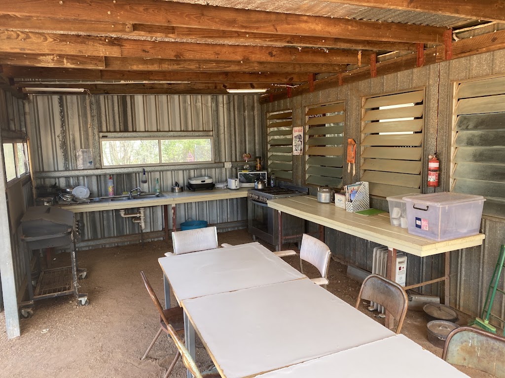 Artesian Waters Caravan Park & General Store | 1 Blue Bonnet Blvd, Yowah QLD 4490, Australia | Phone: (07) 4655 4991
