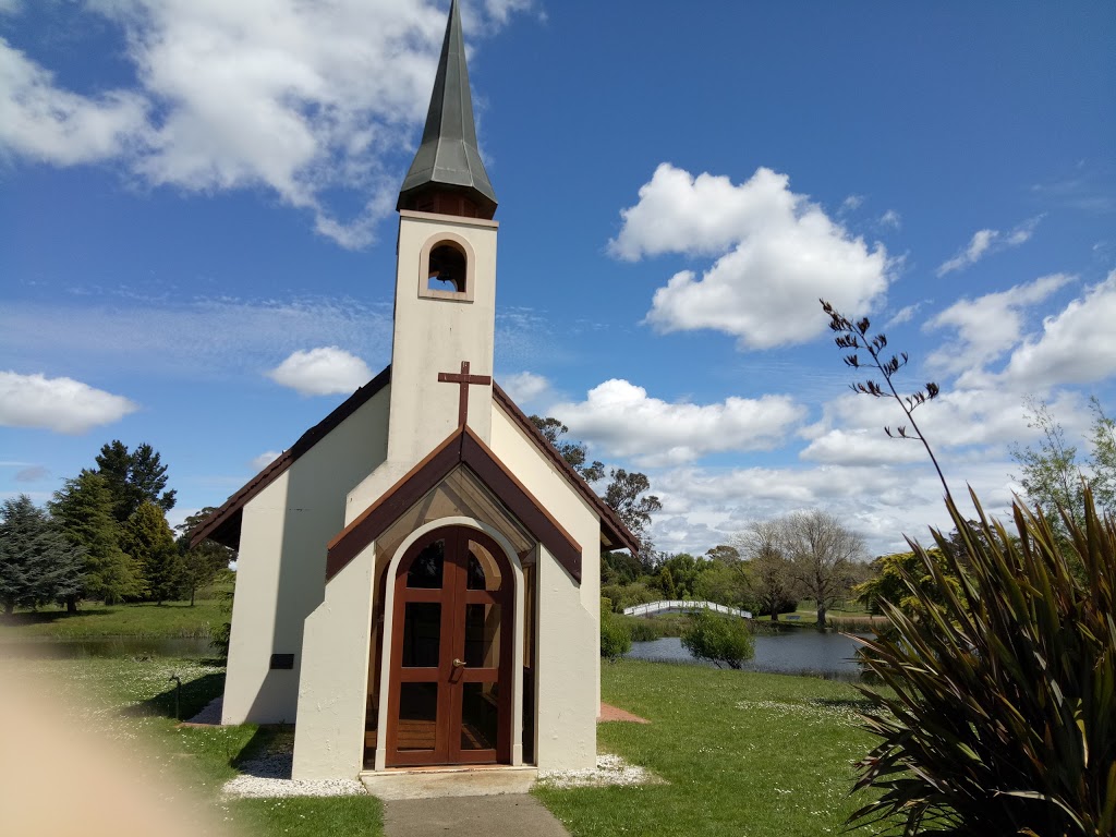 Grindelwald Chapel | Alpine Cres, Grindelwald TAS 7277, Australia | Phone: (03) 6330 0400