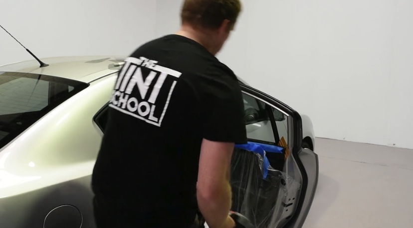 The Tint School | car repair | 6/20 Hickeys Rd, Penrith NSW 2750, Australia | 0426587861 OR +61 426 587 861
