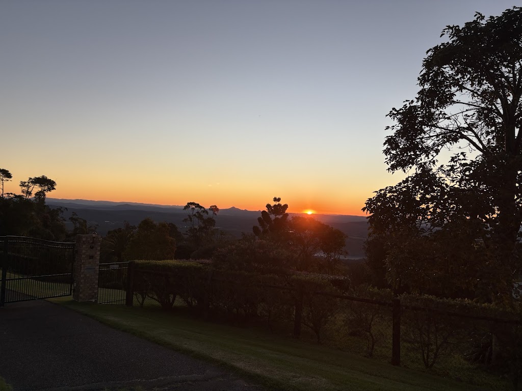 Mountain Massage | 6 Tolima Dr, Tamborine Mountain QLD 4272, Australia | Phone: 0432 432 355