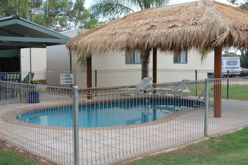 Paringa Caravan Park - 24 Sturt Hwy, Paringa SA 5340, Australia