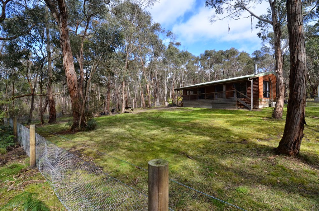 Countrywide Cottages | Self Contained Great Ocean Road & Pet Fri | 1205 Winchelsea-Deans Marsh Rd, Bambra VIC 3241, Australia | Phone: (03) 5288 7399