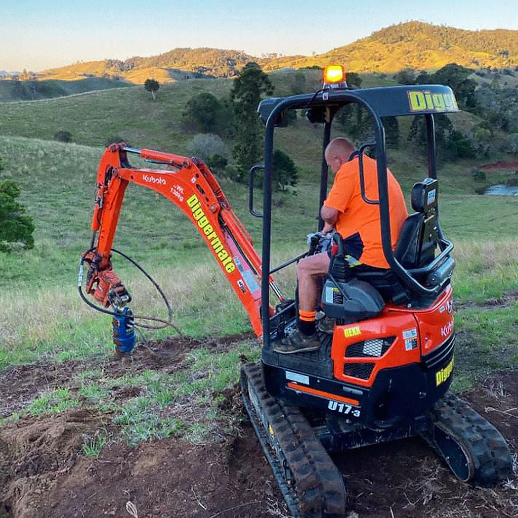 Diggermate Mini Excavator Hire Merrimac | general contractor | 178 Gooding Dr, Merrimac QLD 4226, Australia | 0437204201 OR +61 437 204 201
