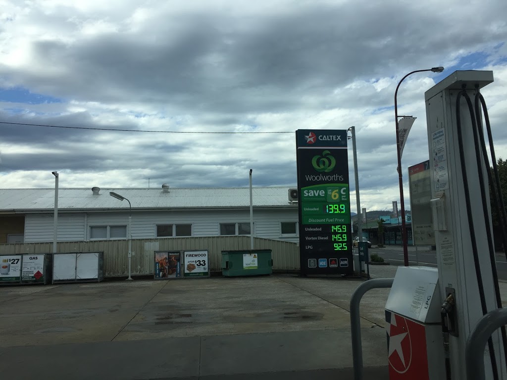 Caltex | gas station | 5 Main St, Huonville TAS 7109, Australia | 0362642118 OR +61 3 6264 2118