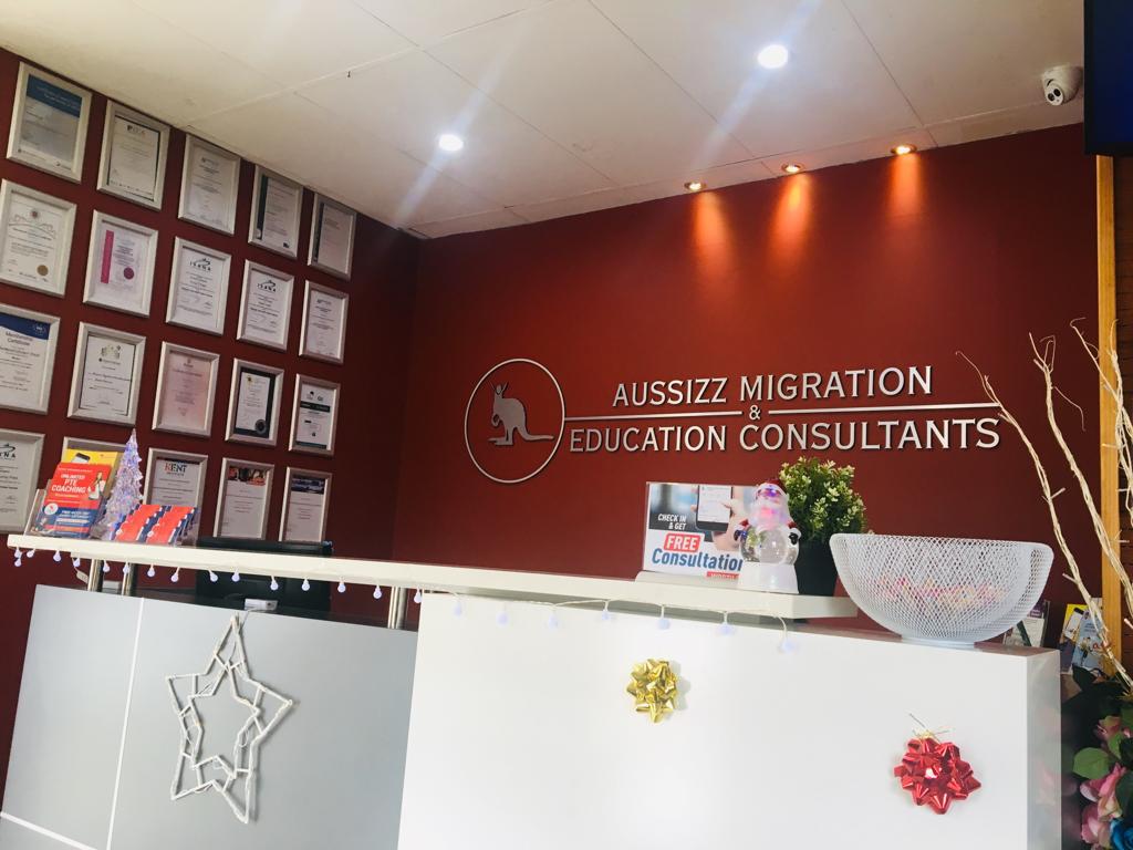 Aussizz Migration Agents & Education Consultants in Clayton - Au | lawyer | 282 B Clayton Rd, Clayton VIC 3168, Australia | 0399007272 OR +61 3 9900 7272