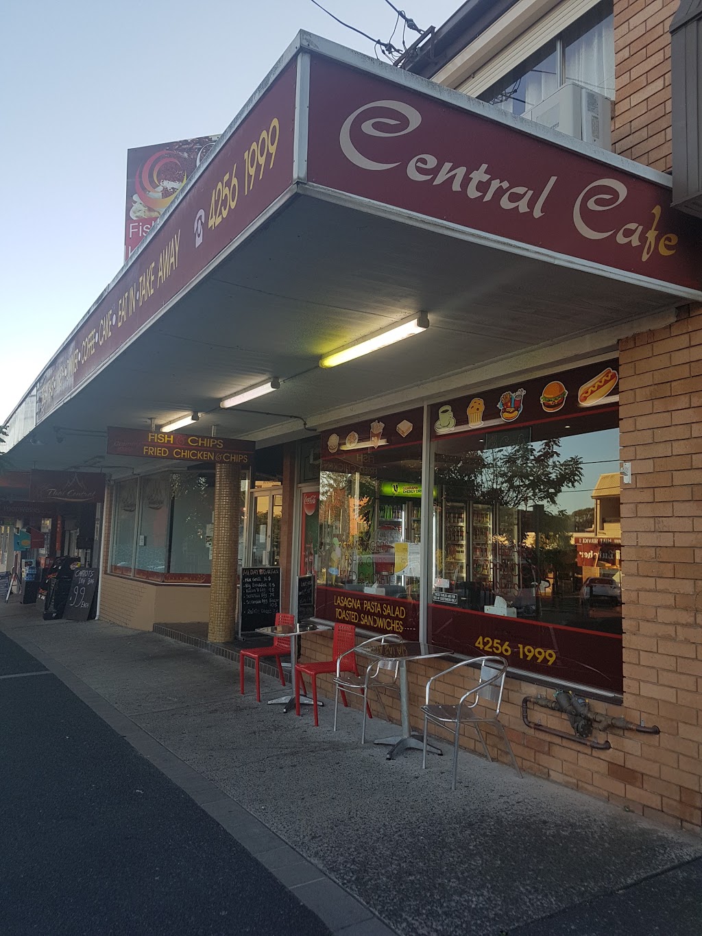 Central Cafe | cafe | 72 Central Ave, Oak Flats NSW 2529, Australia | 0242561999 OR +61 2 4256 1999