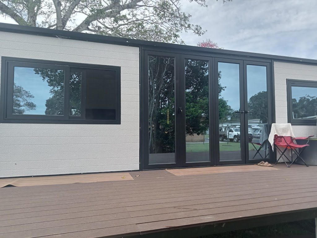 Mr Cabins | 1452 Sandy Creek Rd, Quorrobolong NSW 2325, Australia | Phone: 0467 222 461