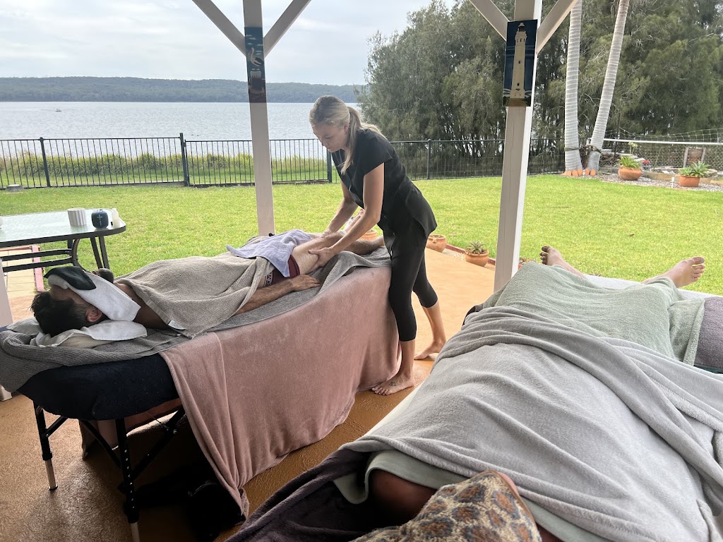 Skin & Bones | 90-92 Jerry Bailey Rd, Shoalhaven Heads NSW 2535, Australia | Phone: 0405 665 581