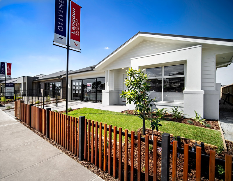 Langdon Building - Donnybrook | 13 Grovedon Cct, Donnybrook VIC 3064, Australia | Phone: 1300 660 764