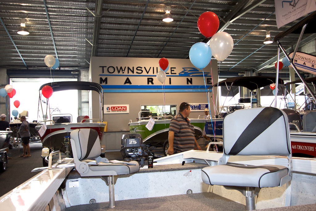 Townsville Marine | store | 943 Ingham Rd, Bohle QLD 4818, Australia | 0747743777 OR +61 7 4774 3777