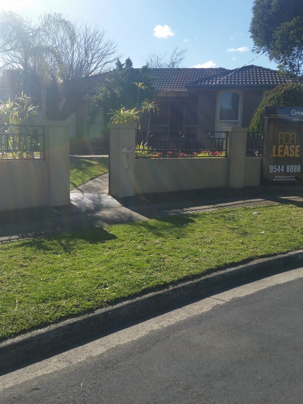 Lawn Mower and Gardening Services Springvale |  | 46-50 Queens Ave, Springvale VIC 3172, Australia | 0407096191 OR +61 407 096 191