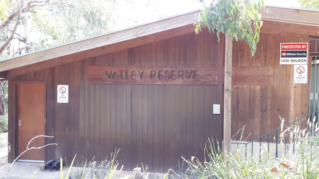 Valley Reserve Public Toilet | Toilet Block, 80 Waimarie Dr, Mount Waverley VIC 3149, Australia | Phone: (03) 9518 3555