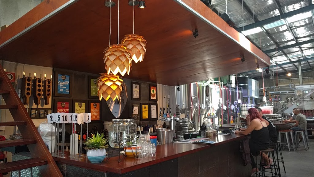 Six String Brewing Company | restaurant | 4/330 The Entrance Rd, Erina NSW 2250, Australia | 0243654536 OR +61 2 4365 4536