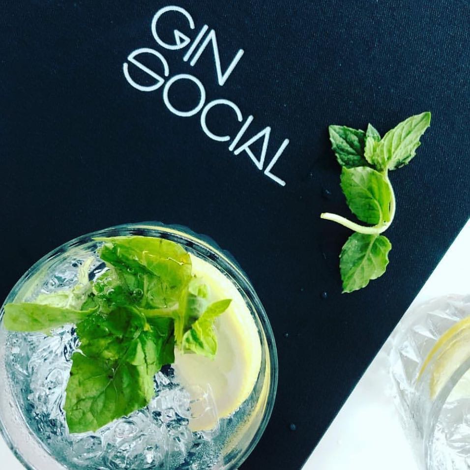 Gin Social | restaurant | 34 Esplanade, Cairns City QLD 4870, Australia | 0740502006 OR +61 7 4050 2006