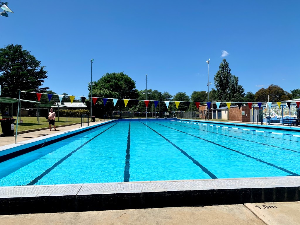 Yass Memorial Swimming Pool | Laidlaw St, Yass NSW 2582, Australia | Phone: (02) 6226 1593