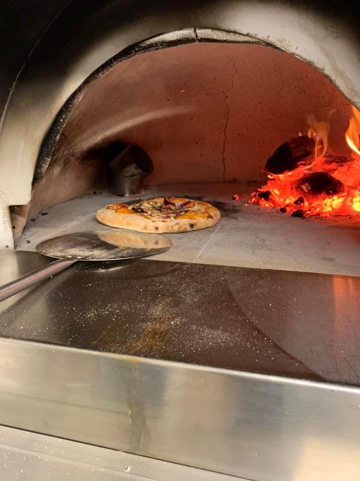 Out of Bounds Berridale - Woodfired Pizza Van | meal takeaway | 20 Boundary St, Berridale NSW 2628, Australia | 0412867751 OR +61 412 867 751